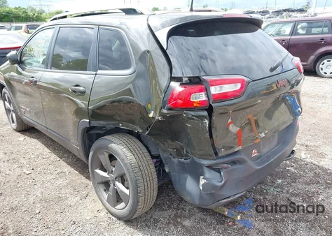 2016 Jeep Cherokee 75Th Anniversary z USA, uszkodzony, nr VIN 1C4PJLCB4GW287800